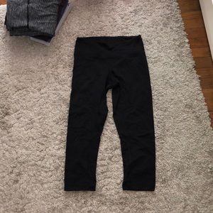 Black Lulu 3/4 length leggings